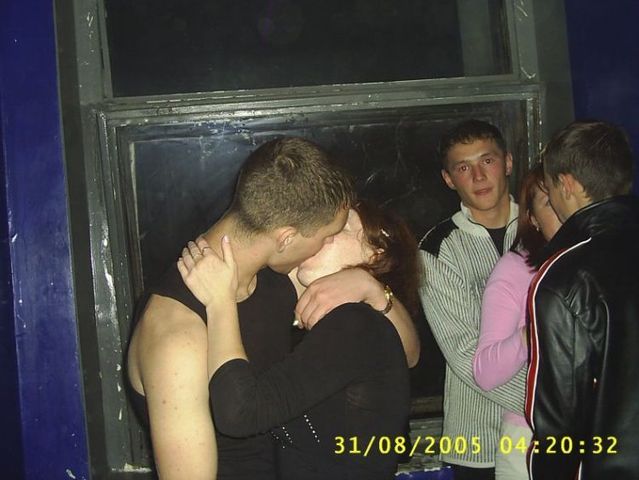 Пьяная оргия в чешском ночном клубе