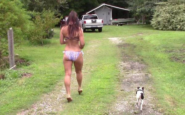 The Farm Girl Who Makes a Living by Doing Everything in a Bikini