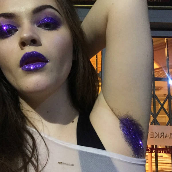Glittery Armpits Is A New Crazy Trend. Yes, You Read That Right…