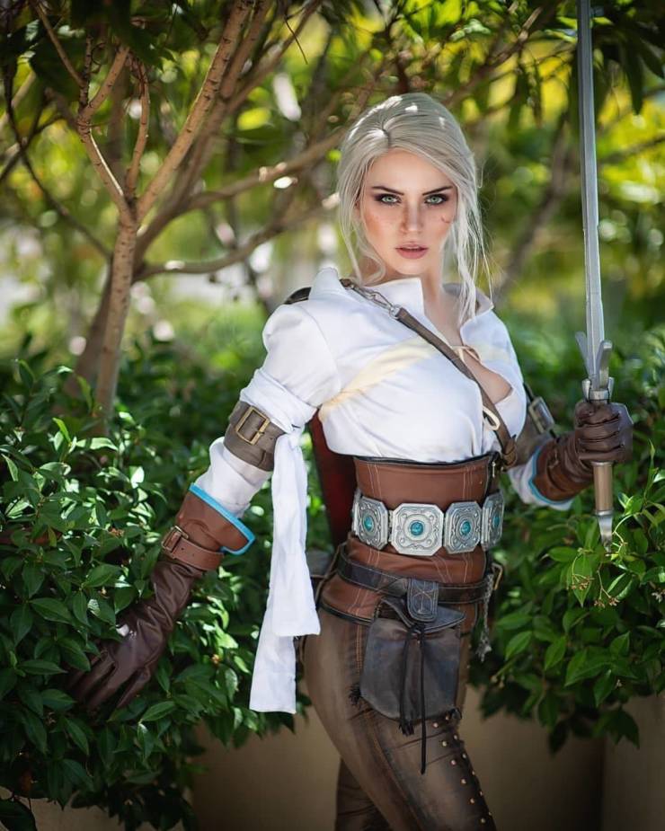 The Sexy Cosplay Girls of Every Nerd’s Fantasy