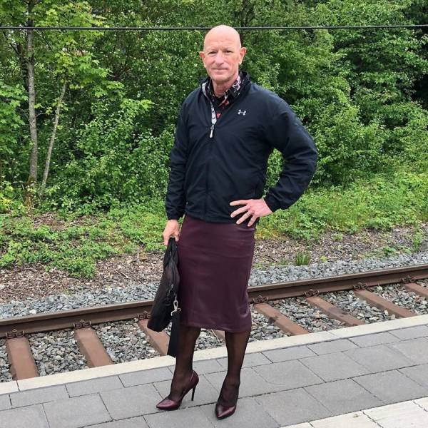Guy Tries To “Challenge Gender Stereotypes” By Wearing Skirts And Heels ...