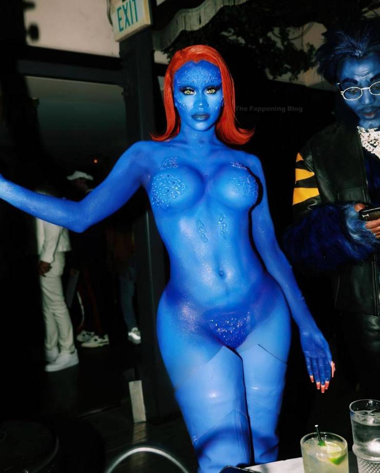 That’s A Great Mystique Cosplay! 