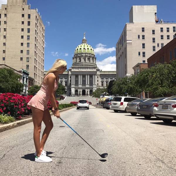 It’s Sexy Golfing Time!