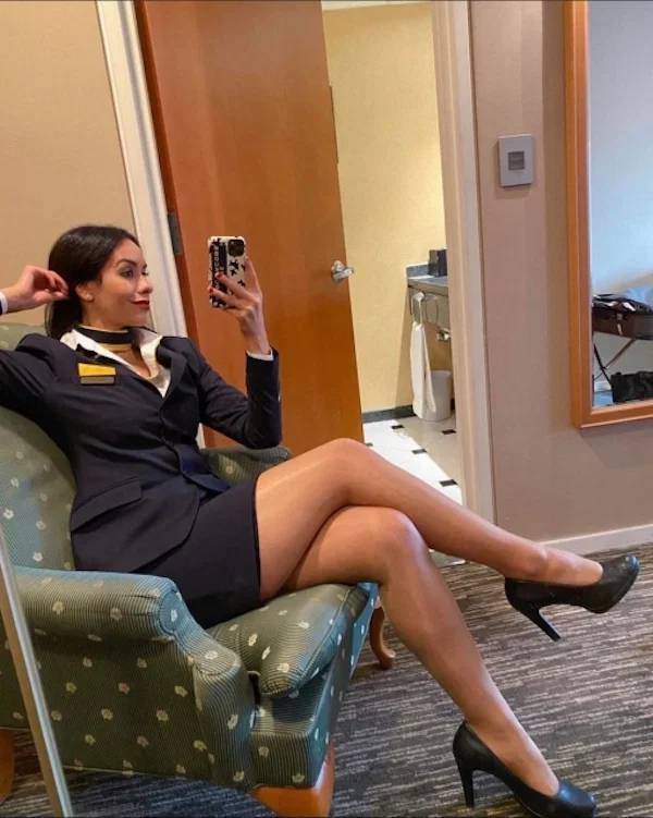 Fly With These Beautiful Flight Attendants 31 Pics