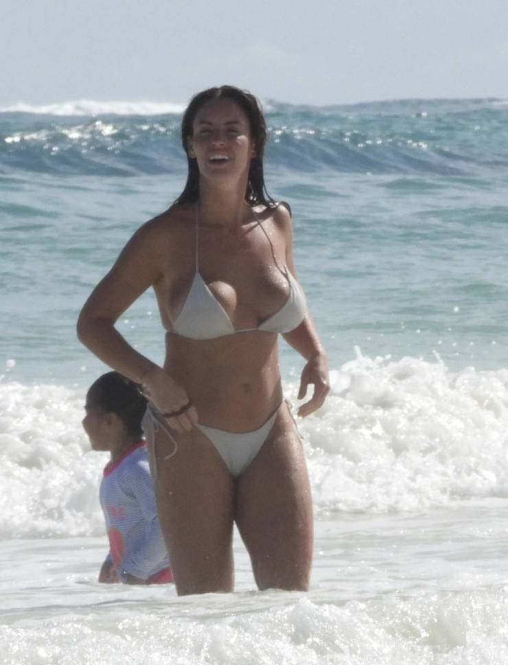 Slovakian Model Lucia Javorcekova Chilling On A Mexican Beach