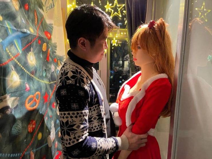 This Chinese Guy Is Engaged To A Sex Doll…