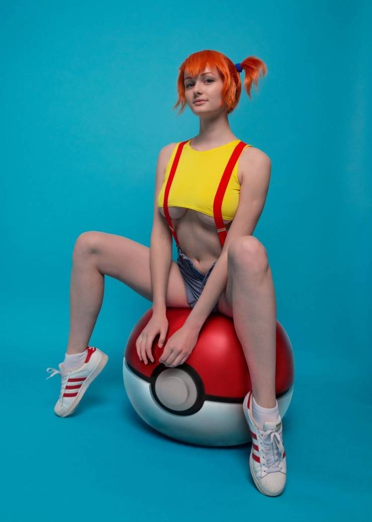 Hot Cosplay By Tniwe