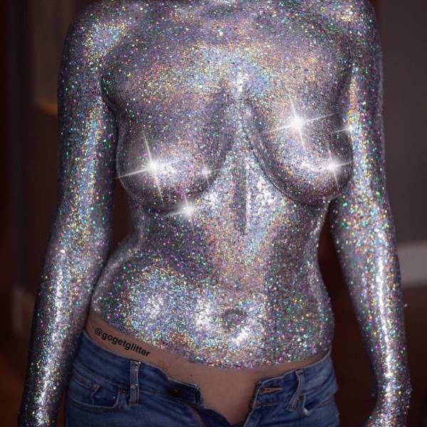 Glitter Boobs And Butts Are Still Trendy!