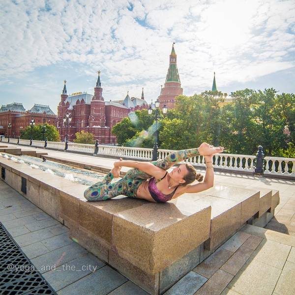 “Yoga And The City” By Alexey Wind