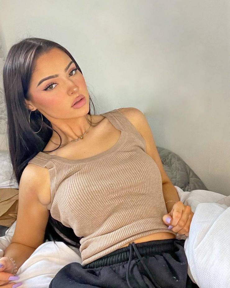 Girl Loses A Huge Amount Of Weight, Turns Into A Kylie Jenner Lookalike
