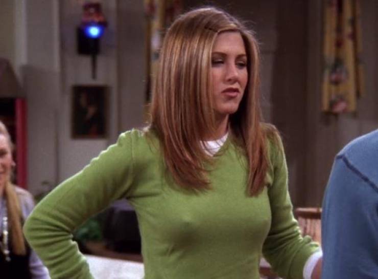 Jennifer Aniston Talks About Her Nipples On “Friends”