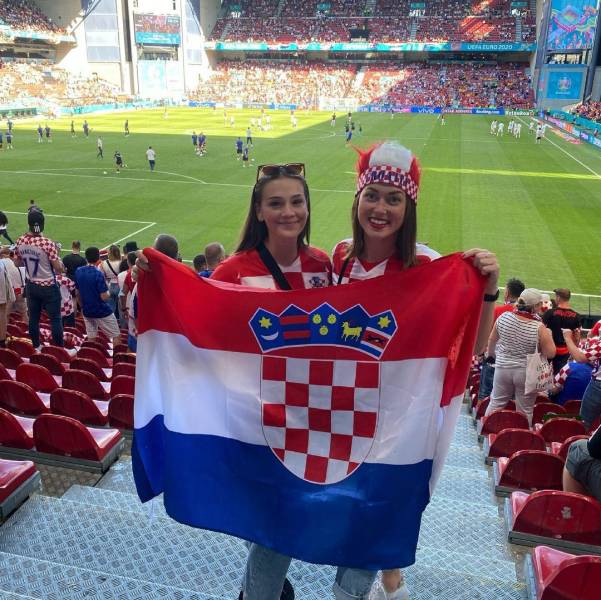 “EURO 2020” Has Some Beautiful Fans!