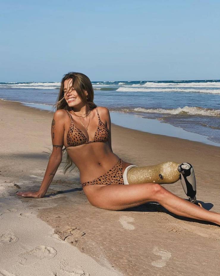 Paola Antonini – Brazilian Model Who Lost Her Leg In A Car Crash