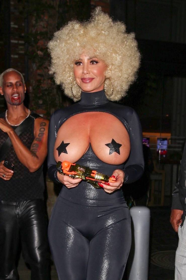Amber Rose In A Sexy Outfit