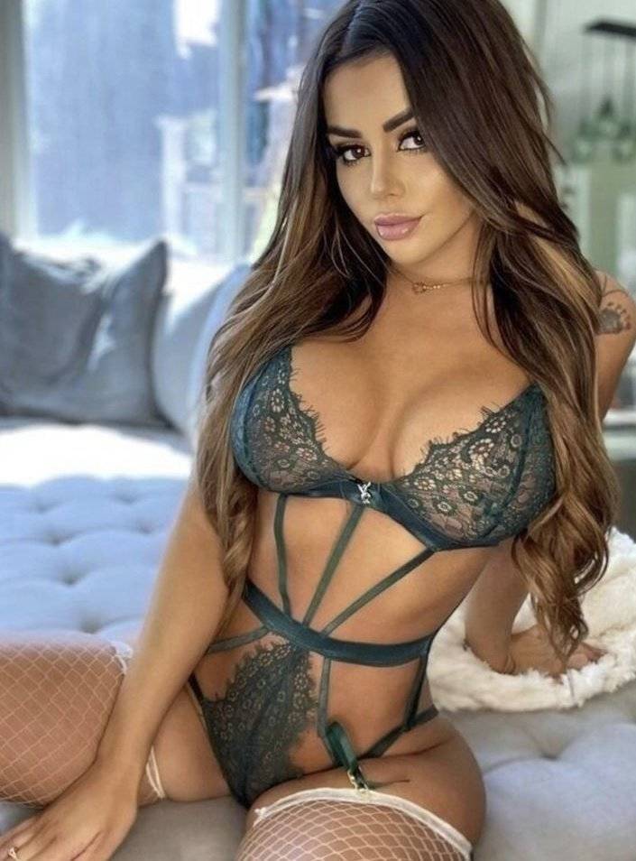Lingerie Makes These Girls Look So Good!