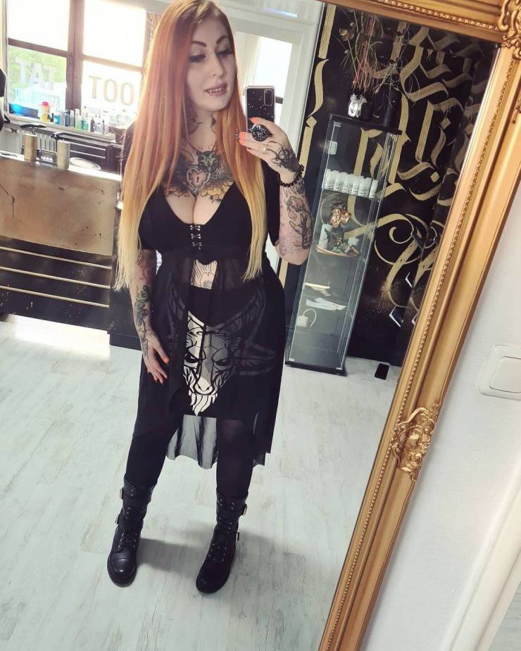German Woman Spends Over $34 Thousand To Become A “Vampire Doll”