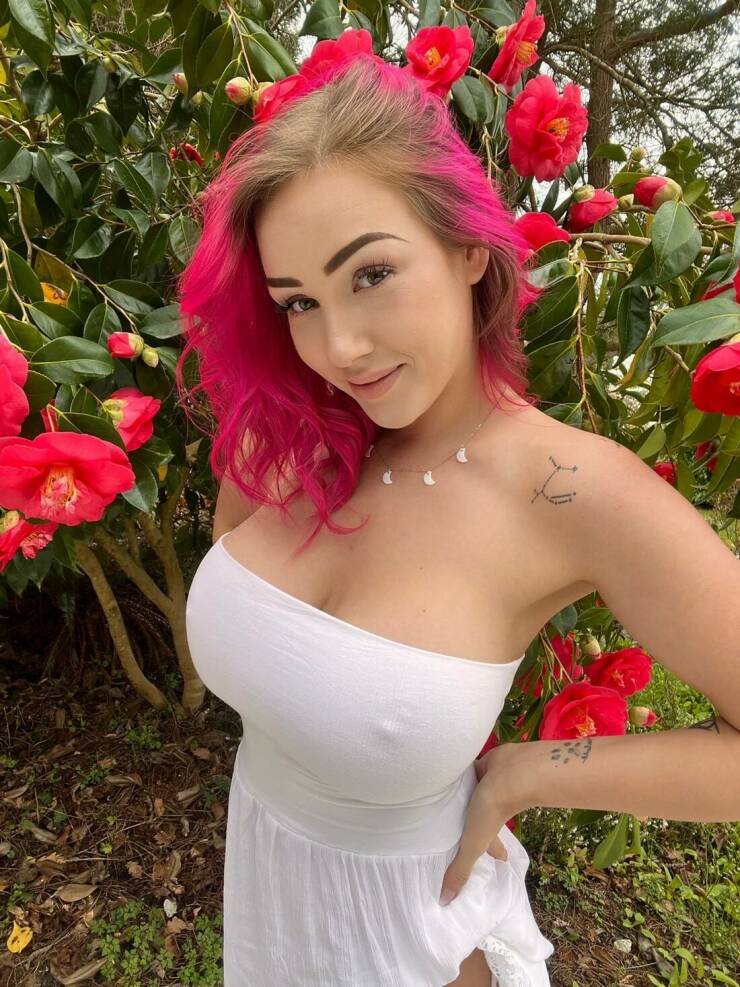 Mother Pays For Her Daughter’s Breast Enlargement Surgery To Support Her “OnlyFans” Career