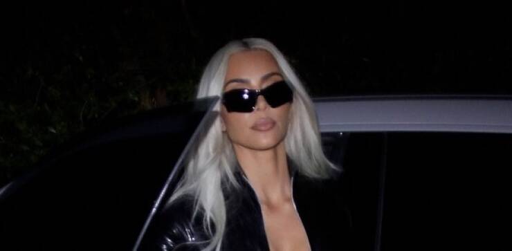 Kim Kardashian’s Tight Outfit
