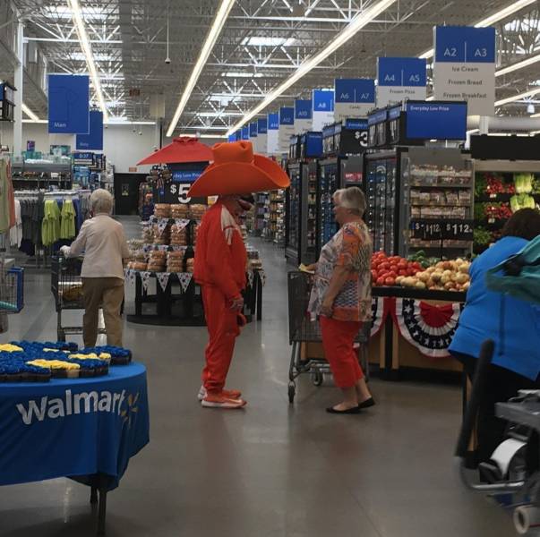 “Walmart” Is A Wild Place…