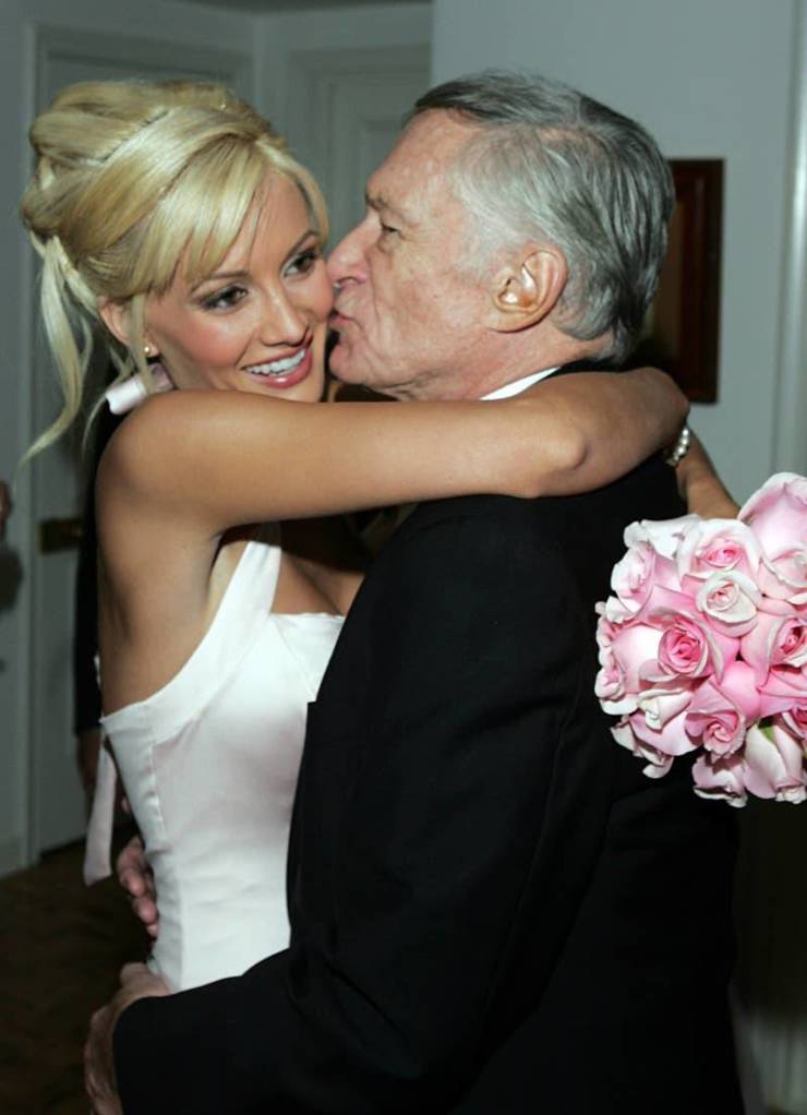 Former “Playboy” Bunnies Holly Madison And Bridget Marquardt Reveal What It Was Like Having Group Sex In Hugh Hefner’s Mansion