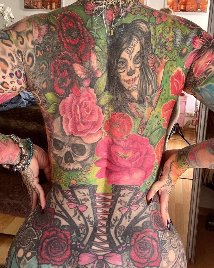 Grandma Shows Off Her $28.5 Thousand Tattoo Collection