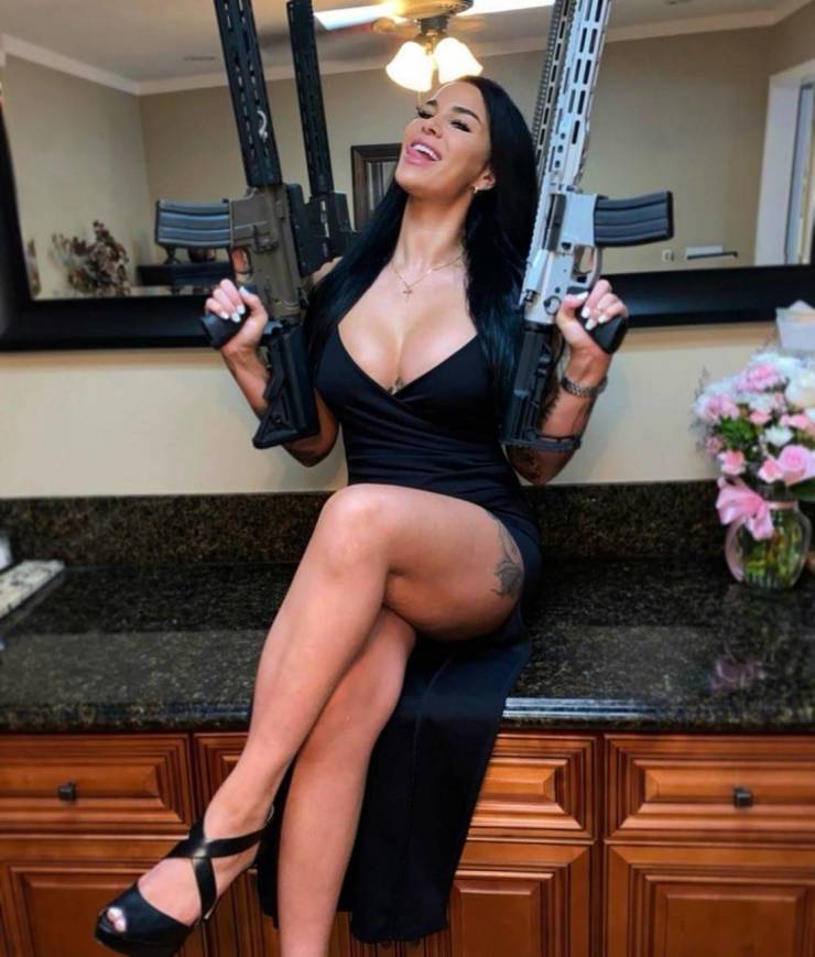 Big Guns And Sexy Girls