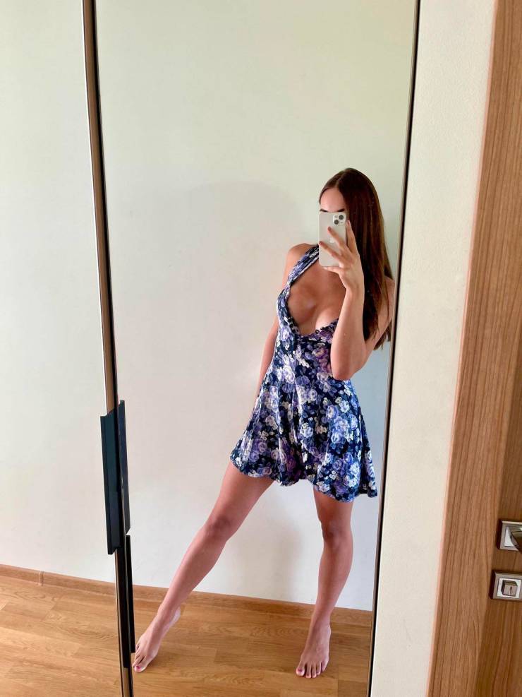 Sundresses Are Always Sexy!