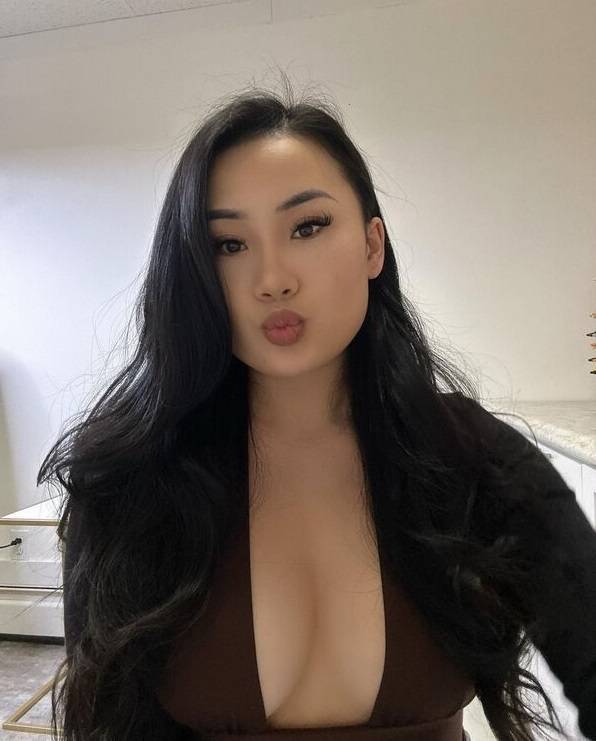 Asian Girls Are Spicy Hot!