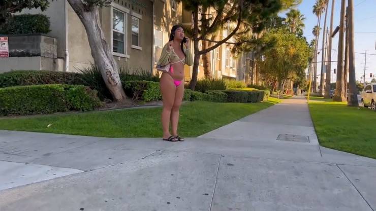 Prostitutes Walk The Streets Of Los Angeles In Their Underpants In Broad Daylight