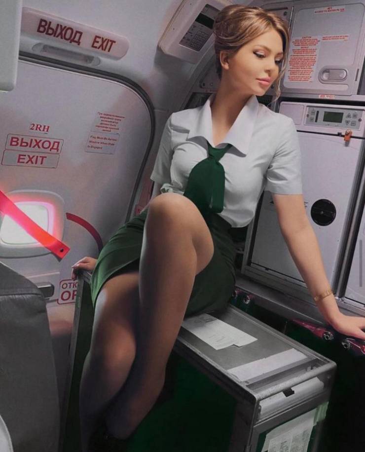 GIRLS IN & OUT OF UNIFORM...11 Hot_flight_attendants_with_and_without_their_uniforms_640_high_24
