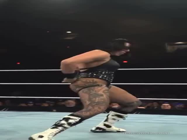Dangerous Techniques In Women's Wrestling