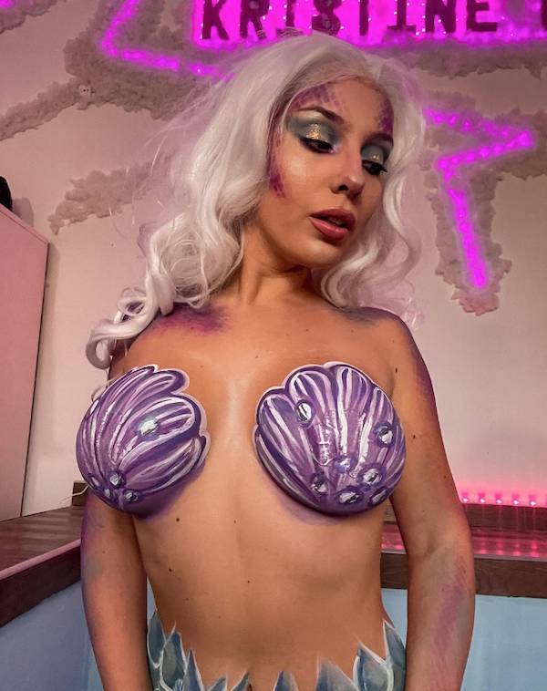 Kristine Maia Transforms Her Body Into A Living Work Of Art