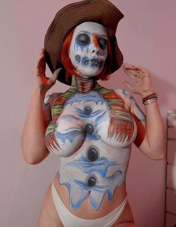 Kristine Maia Transforms Her Body Into A Living Work Of Art
