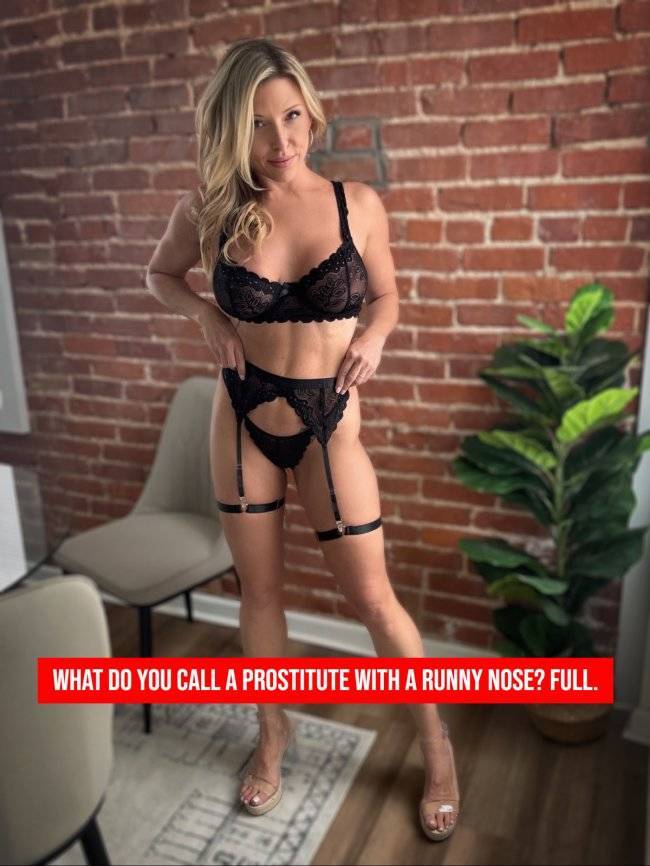 Great Jokes From Gorgeous Girls