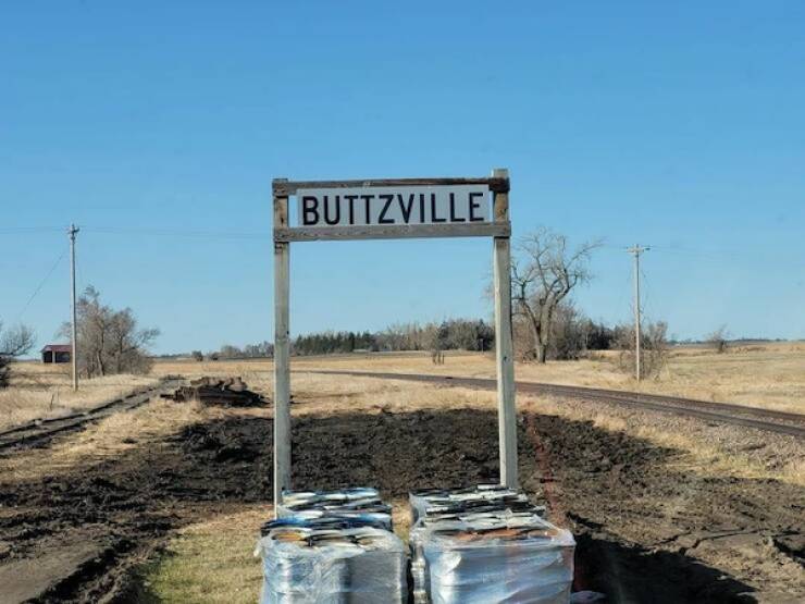 Dirty Dump For Dirty Minds