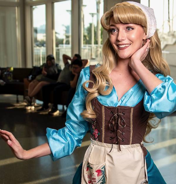 Cosplay? No, Sexy Cosplay!