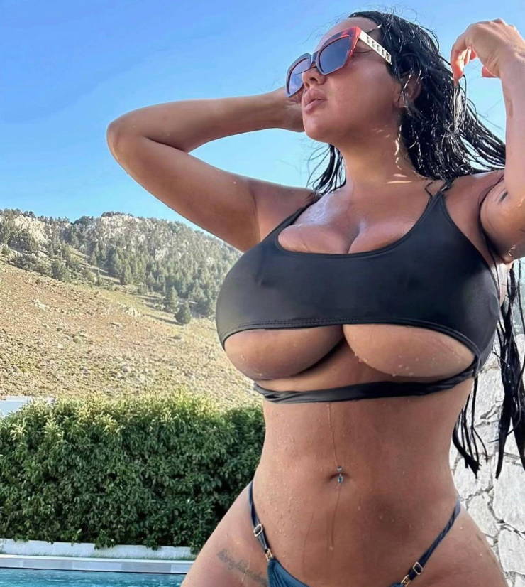 Boobs! Boobs For Everyone!