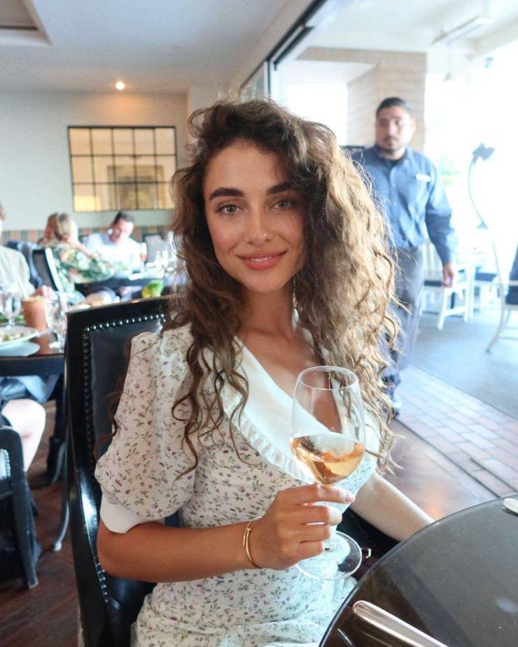 Sexy Chivettes Are Here!