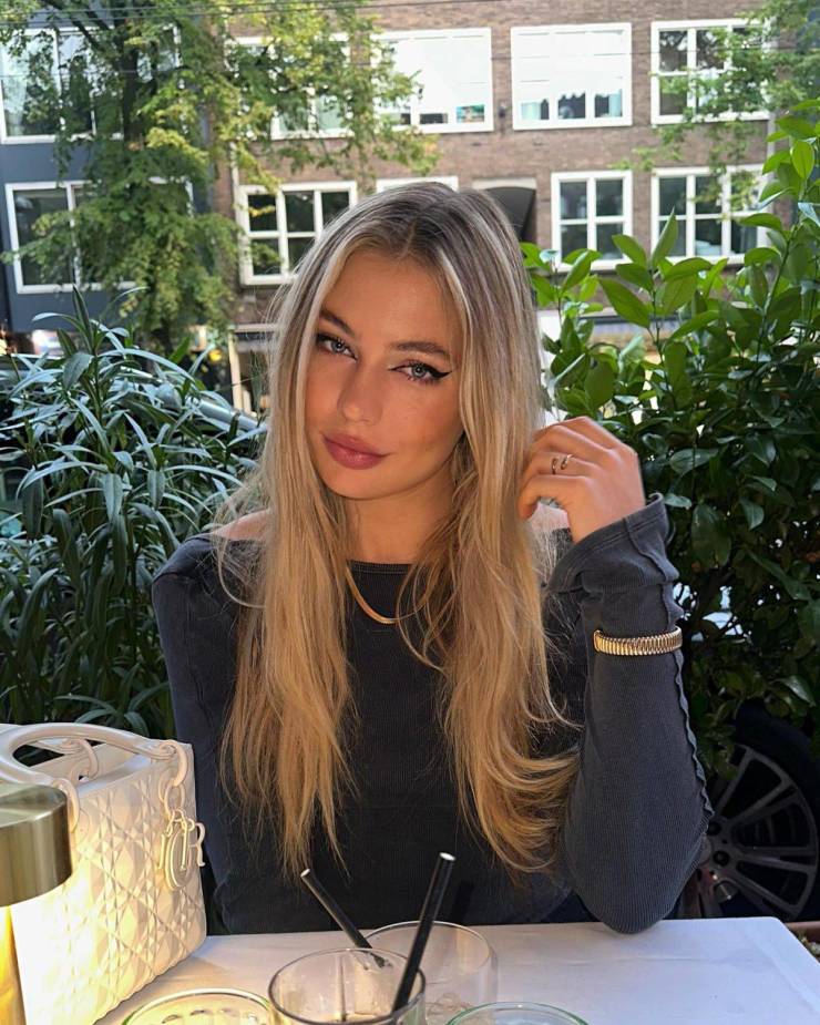 Sexy Chivettes Are Waiting For You!