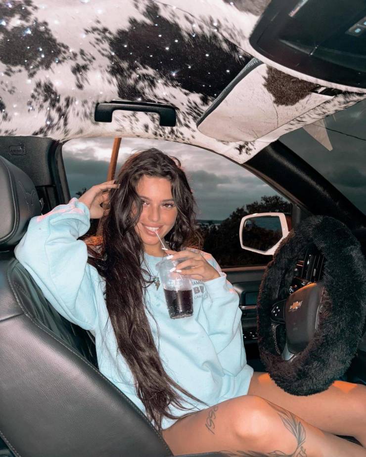 Sexy Chivettes Are Waiting For You!