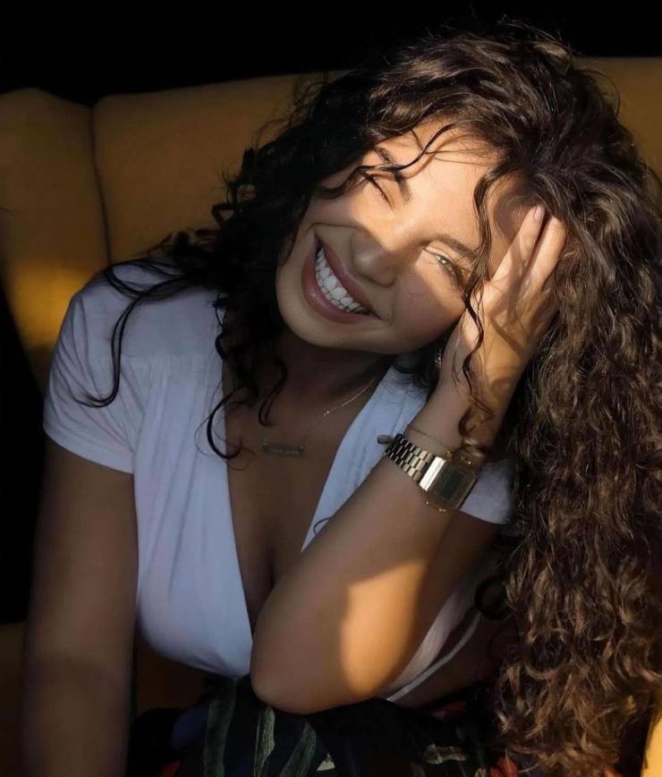 Sexy Chivettes Are Waiting For You!