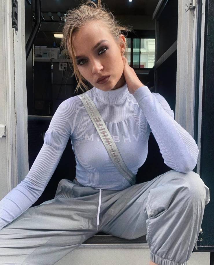 Sexy Chivettes Are Waiting For You!