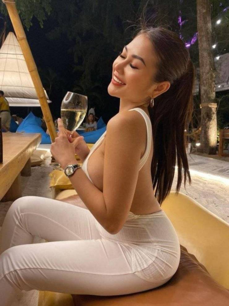 Girls Mix So Well With Alcohol