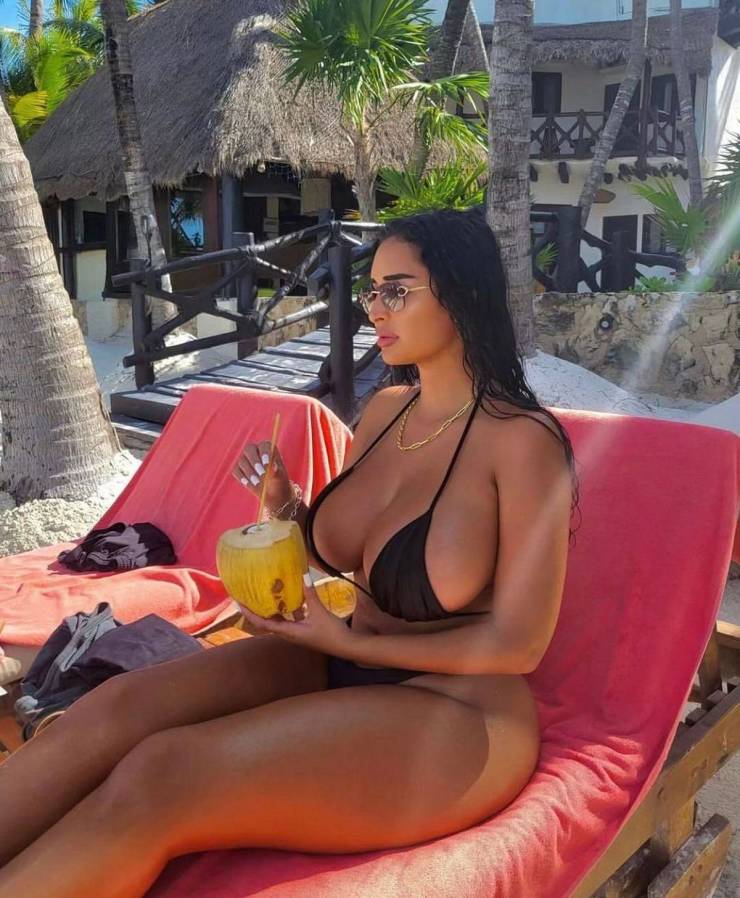 Boobs! Boobs For Everyone!