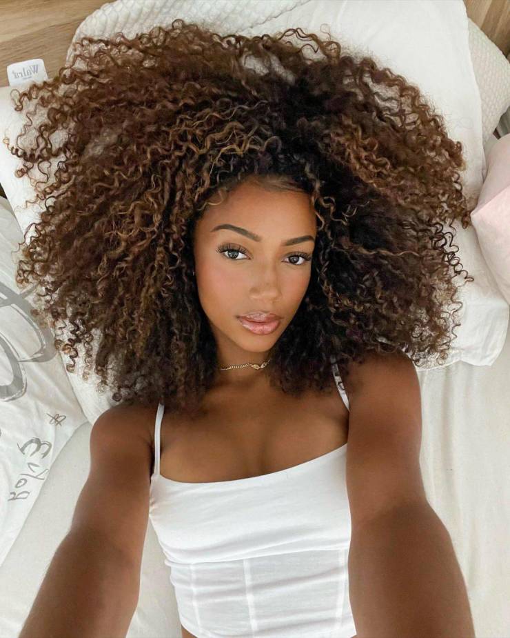 Izigirls Are Waiting For You!