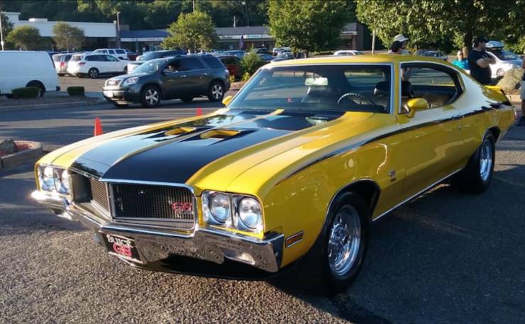 Built to Roar: Legendary Muscle Cars