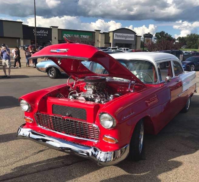 Built to Roar: Legendary Muscle Cars