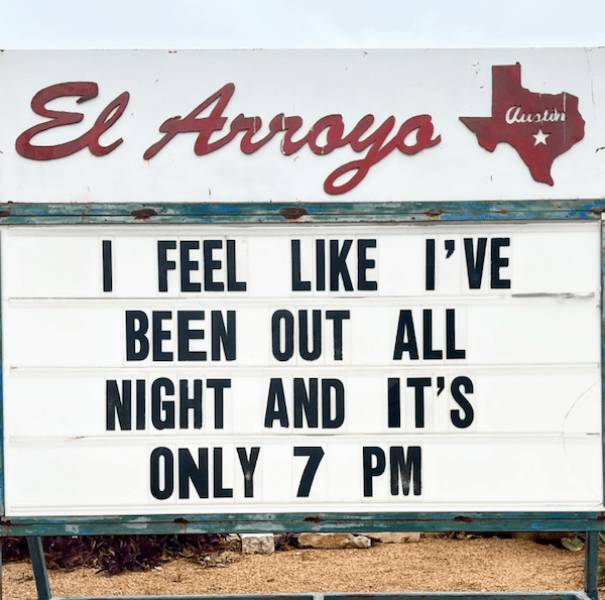 The Funniest El Arroyo Signs on the Internet