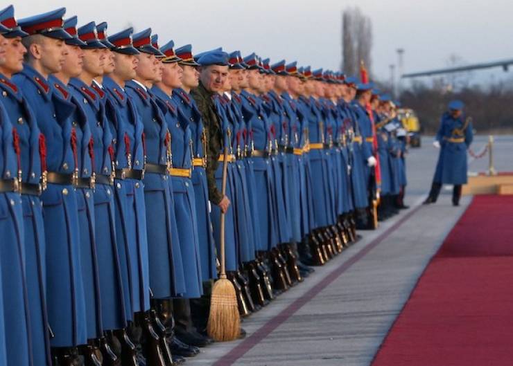 Weird Photos With Zero Context