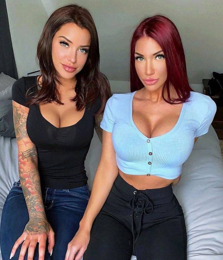 Boobs! Boobs For Everyone!